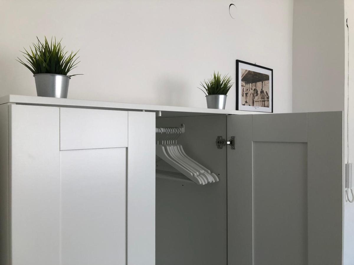 Market View,Centro Apartment Катания Екстериор снимка
