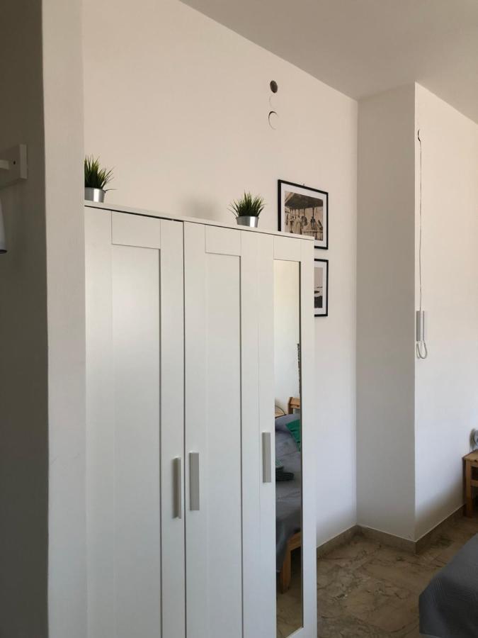 Market View,Centro Apartment Катания Екстериор снимка